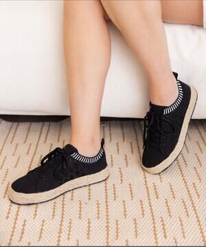 Yaras Sneakers in Black Size 10